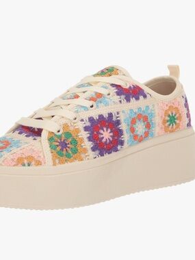 Dirty Laundry Granny square Platform Crochet Lace-Up Sneakers ,size 7